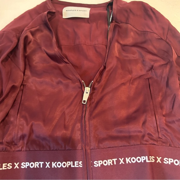 The Kooples NWT sports blazer maroon white crop fitness top maroon zip front - Picture 11 of 14